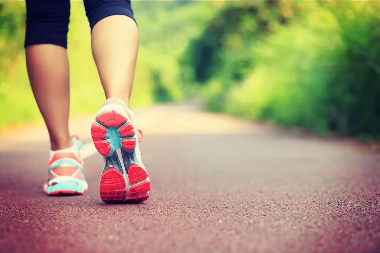"Camminare vale come allenamento" parola di personal trainer: ecco perché fa davvero effetto Immagine selezionata
