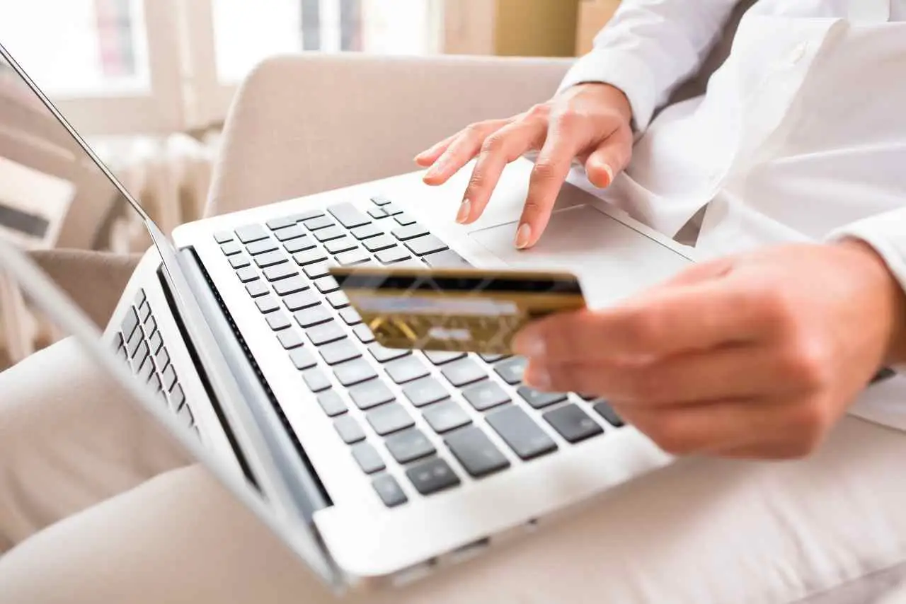 Nuova truffa sugli acquisti online a basso costo: svuota i conti in un attimo Immagine selezionata