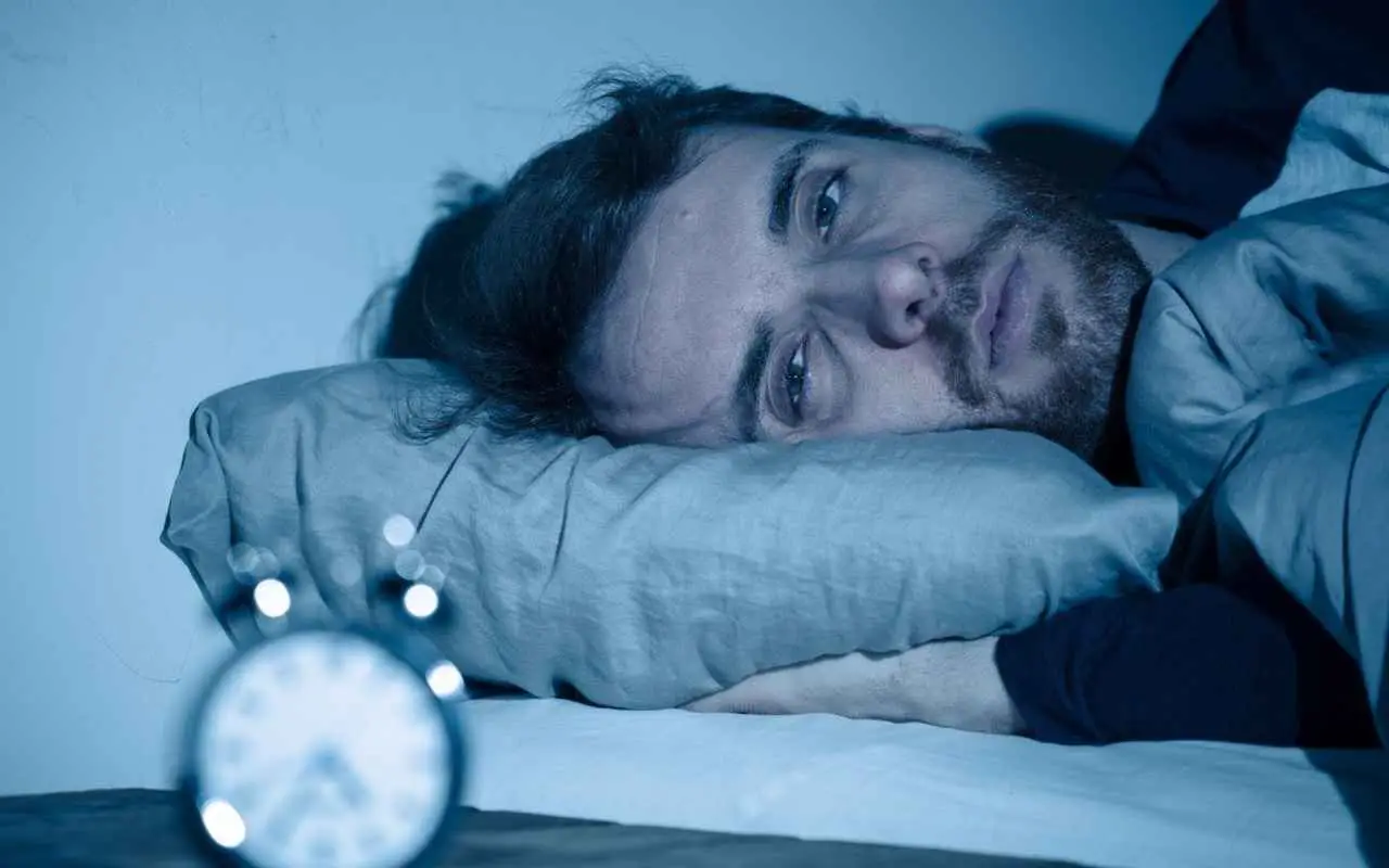 Assumi sonniferi ma ti svegli stanco ecco cosa succede davvero Immagine selezionata