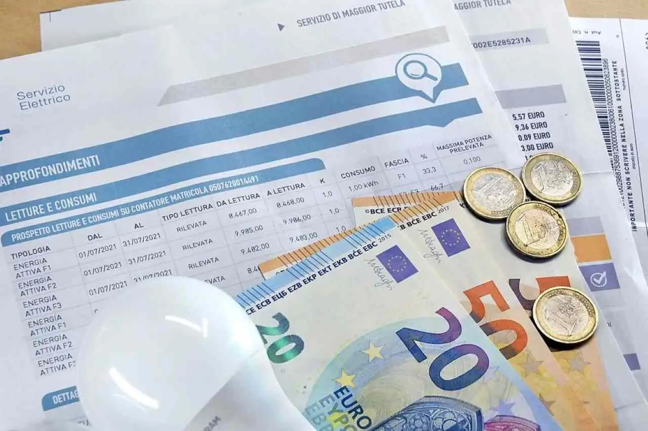 Addio ai contanti dal 2025 arriva il sistema che cambierà il modo di pagare Immagine selezionata