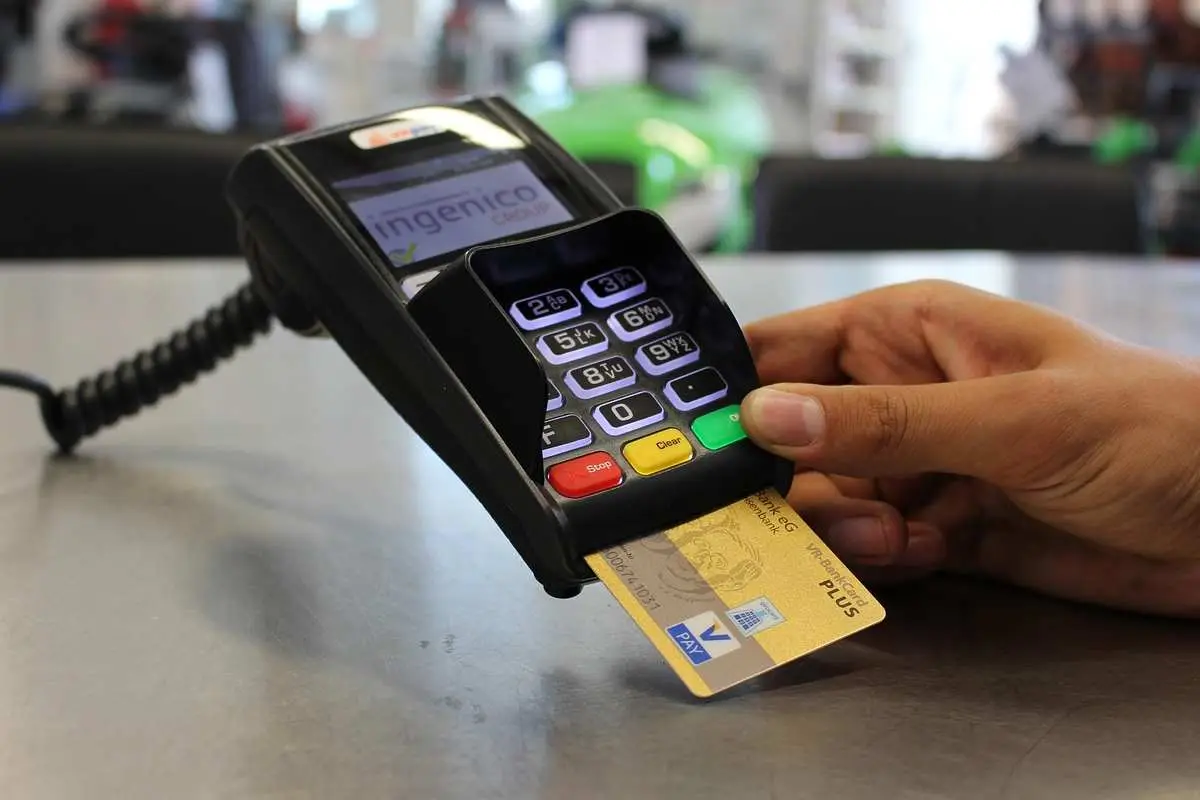 Bonifico sospeso per tre giorni ecco la ragione inaspettata che può causarti problemi con la banca Immagine selezionata