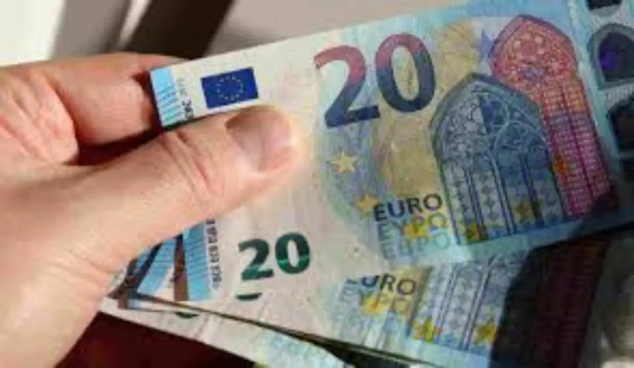 Hai questa banconota da 2 euro? Potresti guadagnare fino a 20.000 euro con un dettaglio nascosto Immagine selezionata