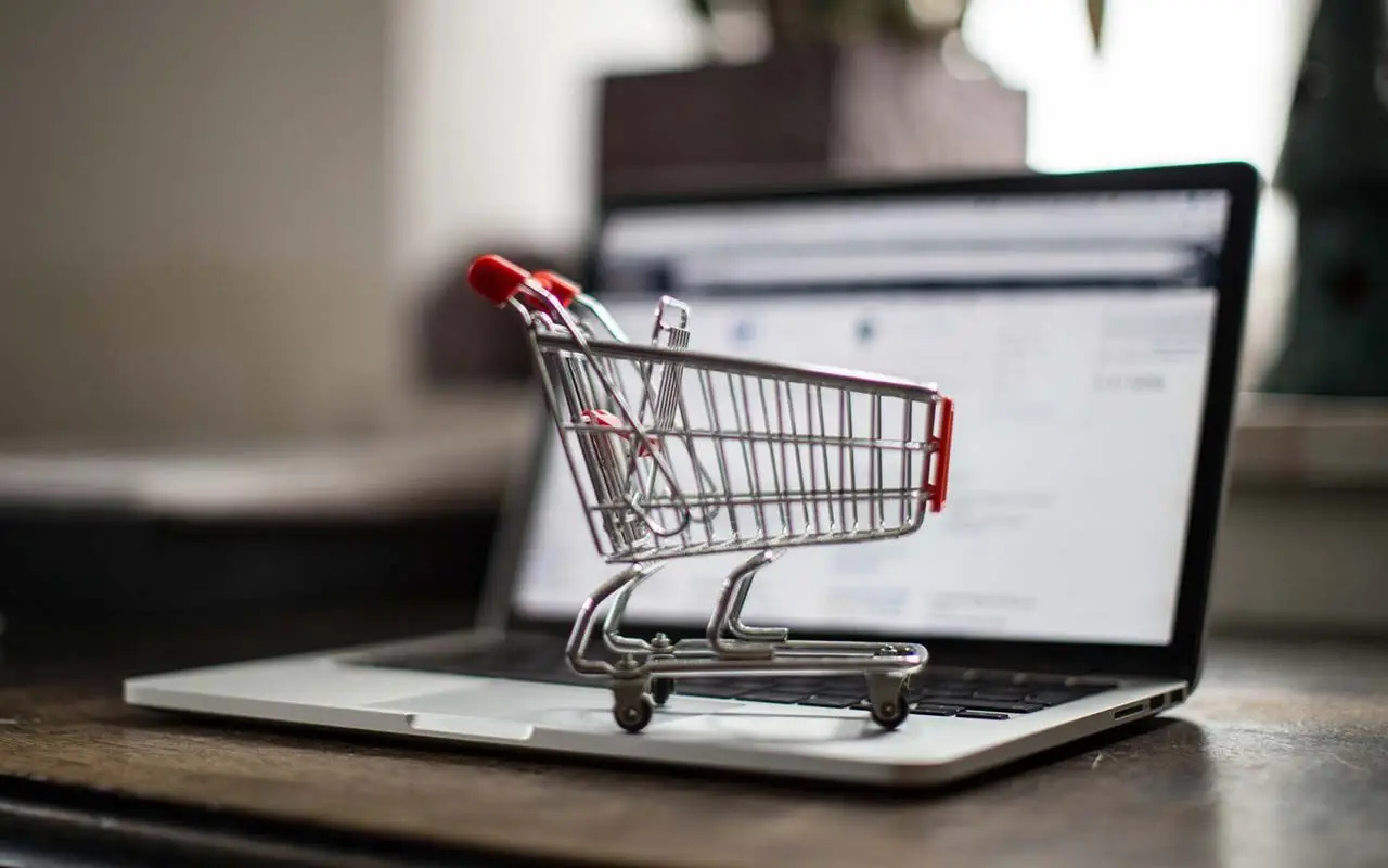 Come ottenere profitti utilizzando Subito e Facebook Marketplace Come ottenere profitti utilizzando Subito e Facebook Marketplace